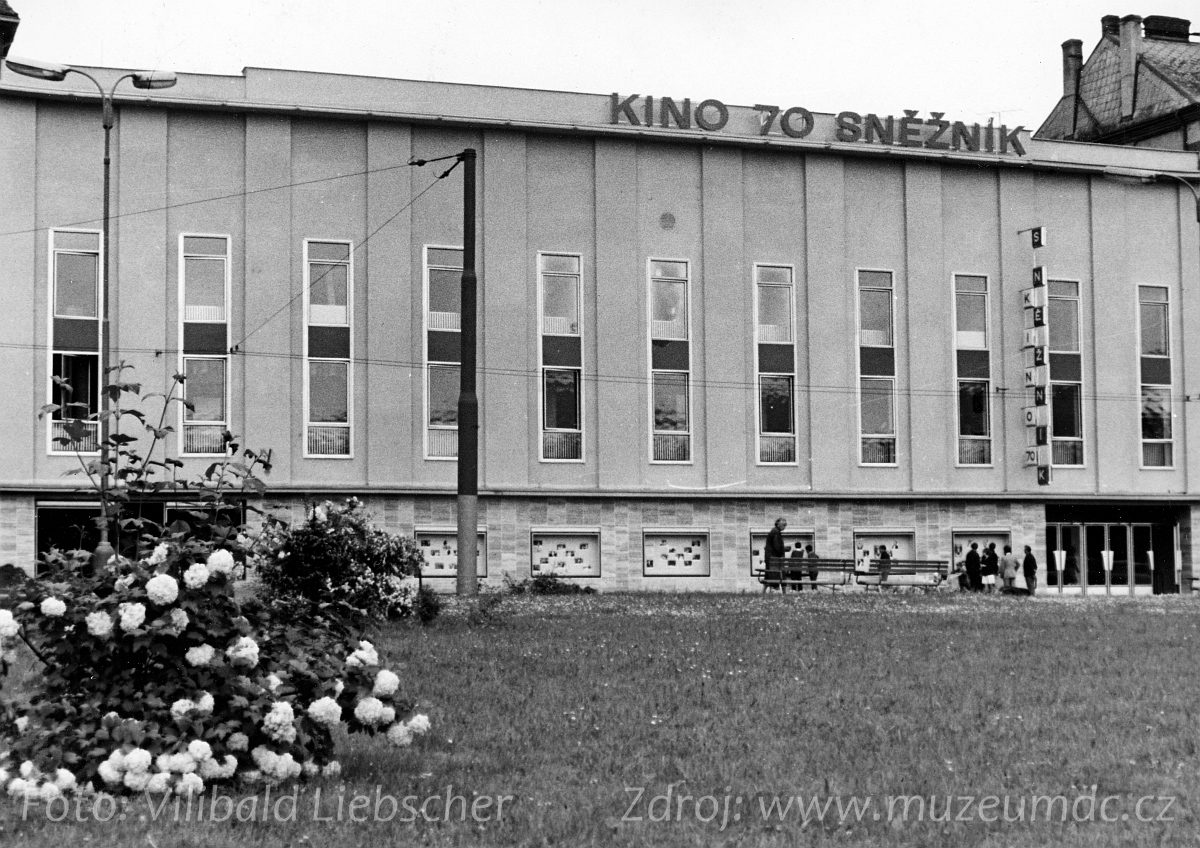 Kino Sněžník, Děčín