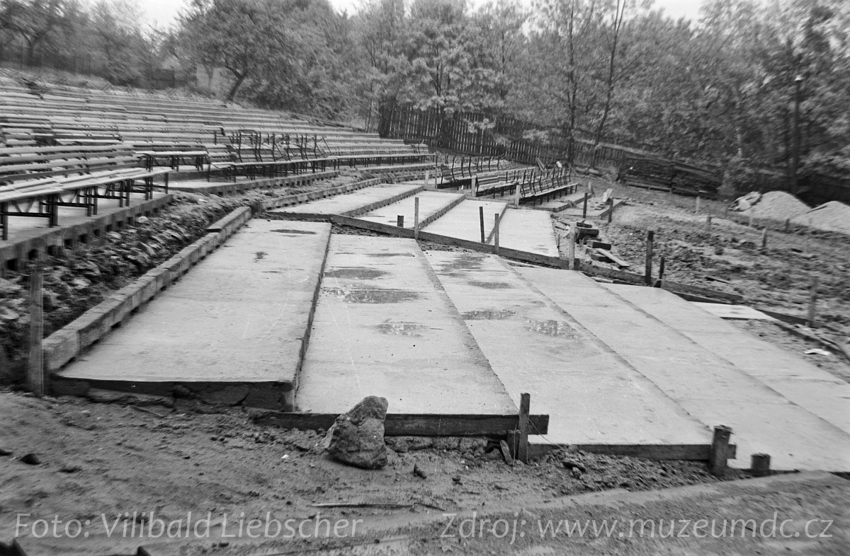 Budování letního kina Bažantnice, Děčín