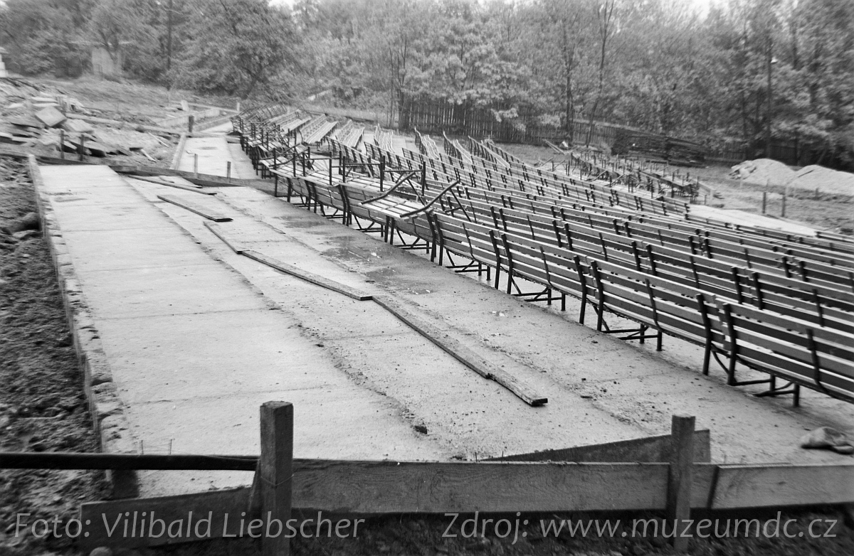 Budování letního kina Bažantnice, Děčín