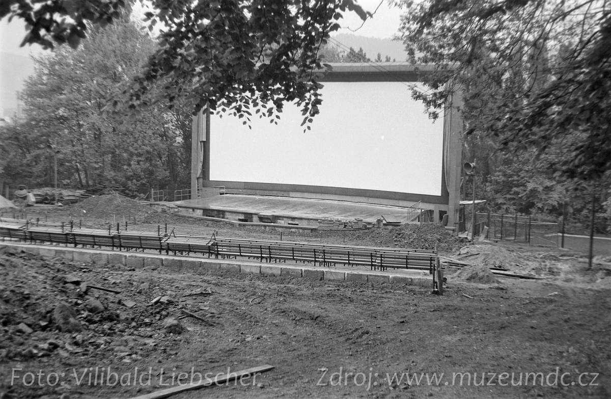 Budování letního kina Bažantnice, Děčín