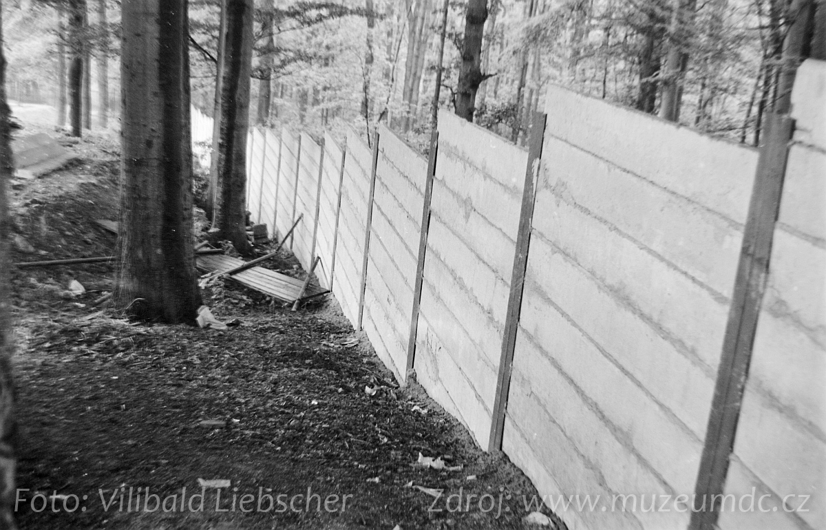 Budování letního kina Bažantnice, Děčín