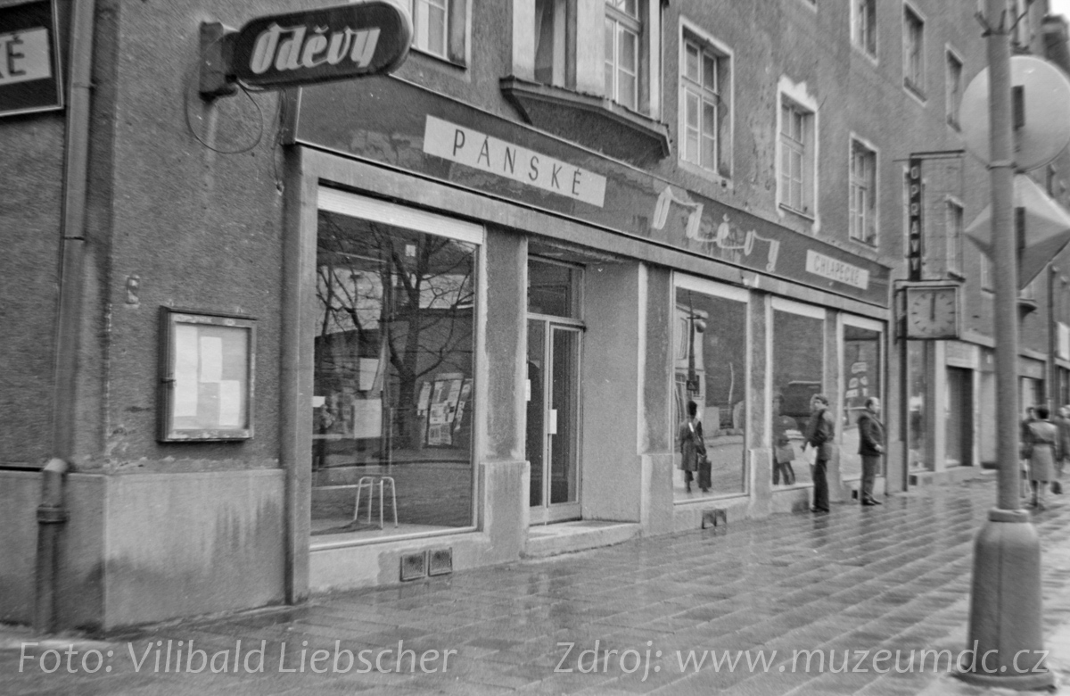 Téma Prodejny v Děčíně, 70. a 80. léta