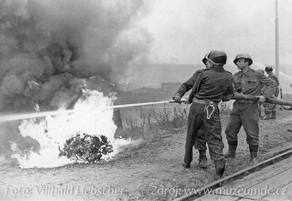 Cvičení civilní obrany v Děčíně